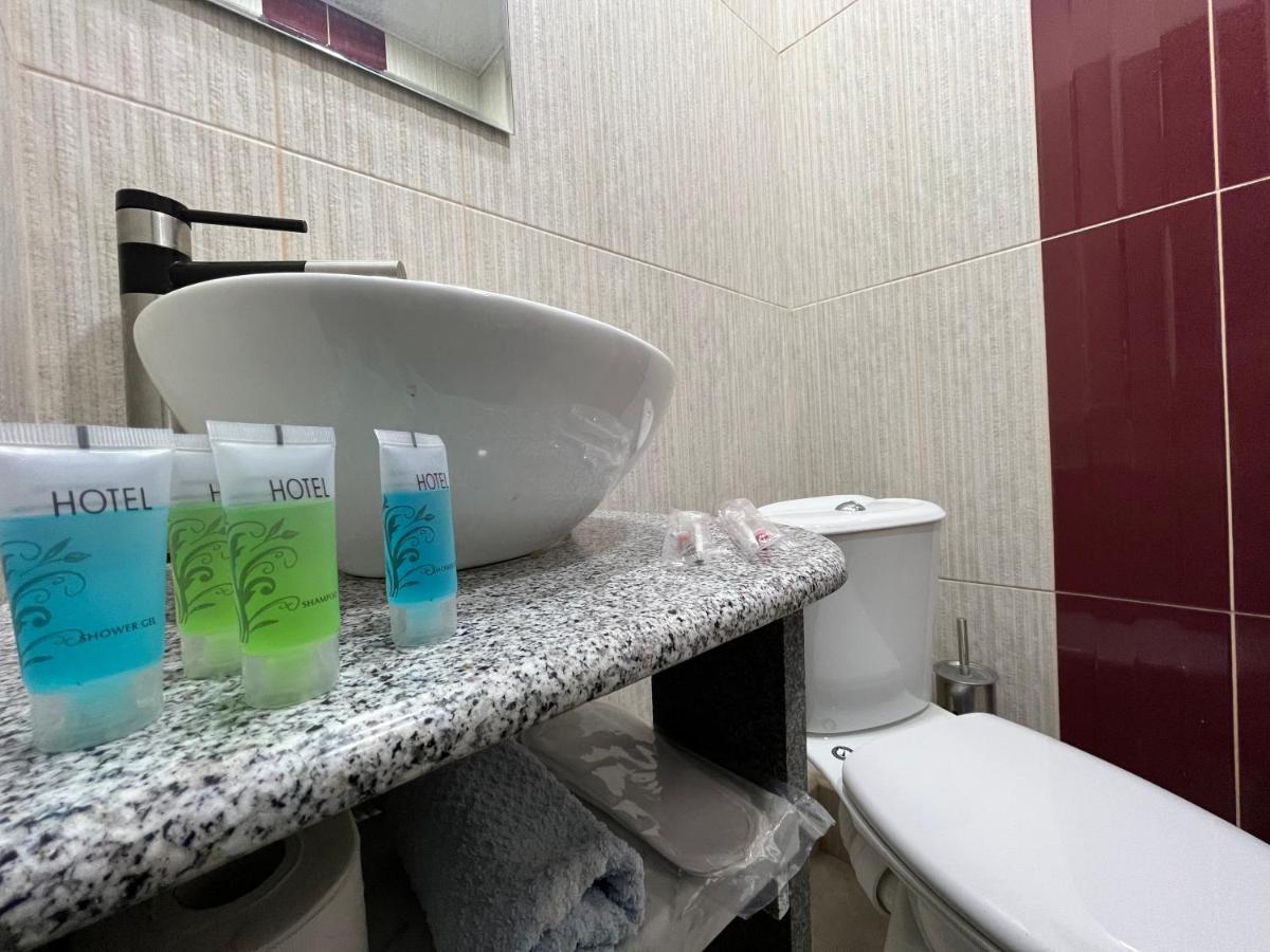 Rp Hotel Ереван Екстериор снимка