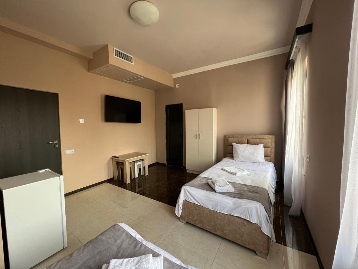 Rp Hotel Ереван Екстериор снимка