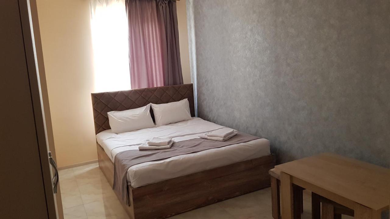 Rp Hotel Ереван Екстериор снимка