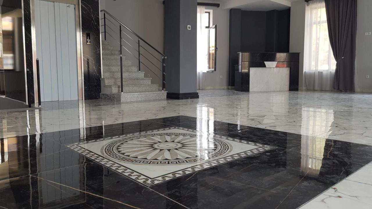 Rp Hotel Ереван Екстериор снимка