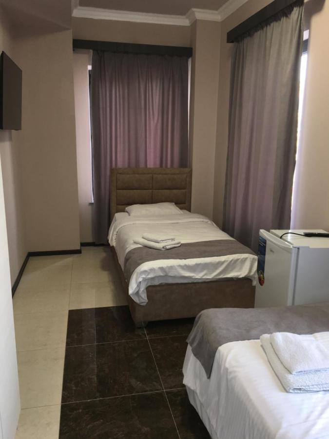Rp Hotel Ереван Екстериор снимка
